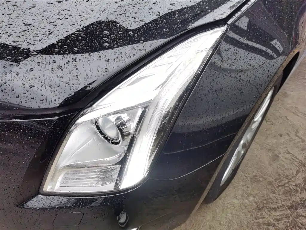Cadillac XTS 2017 — фото 18