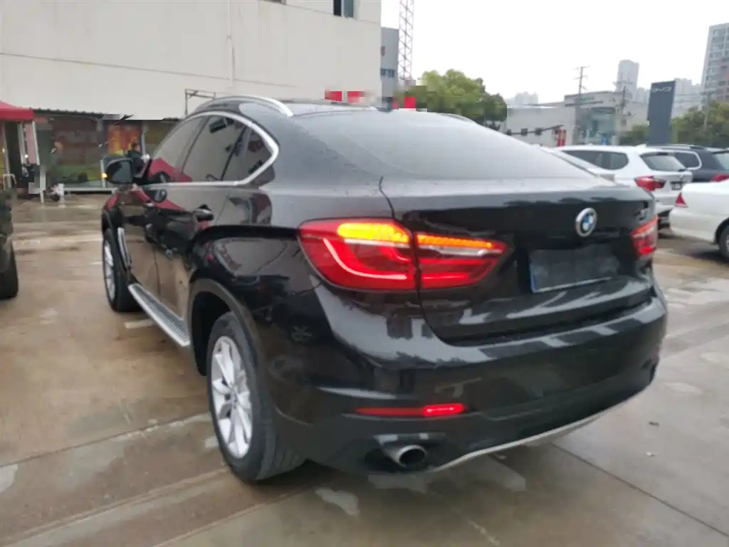 BMW X6 2015 — фото 23