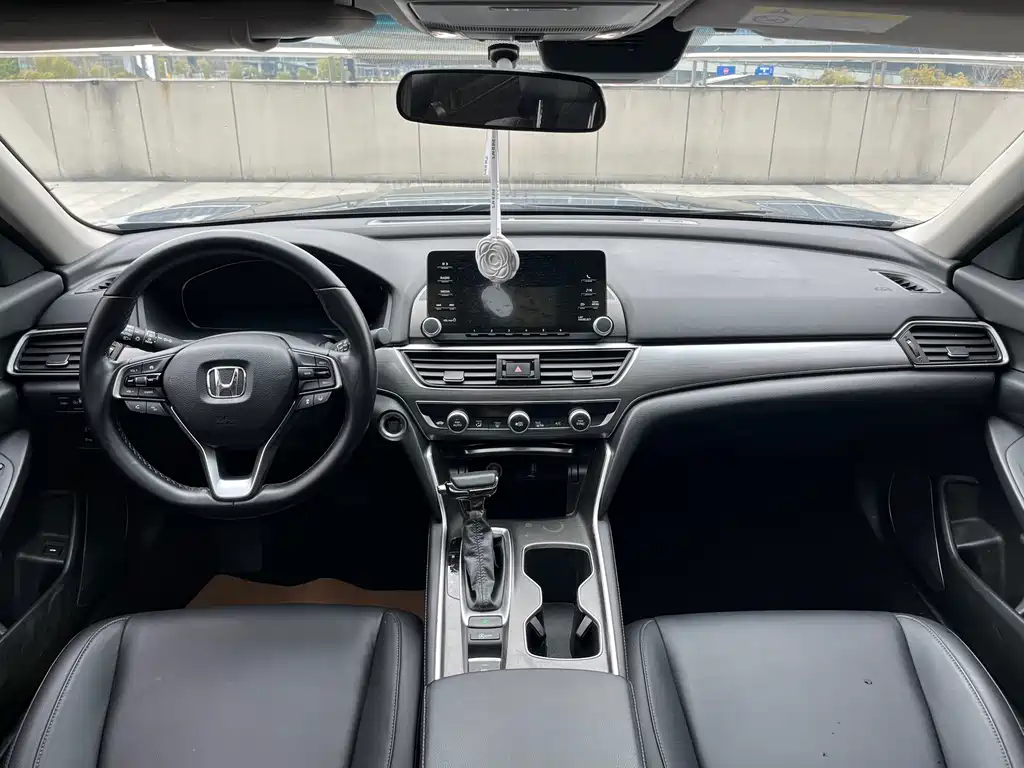 Honda Accord 2021 — фото 19