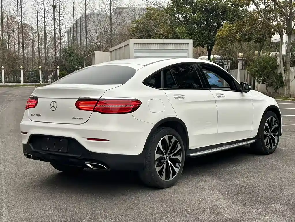 Mercedes-Benz GLC Coupe 2018 — фото 12