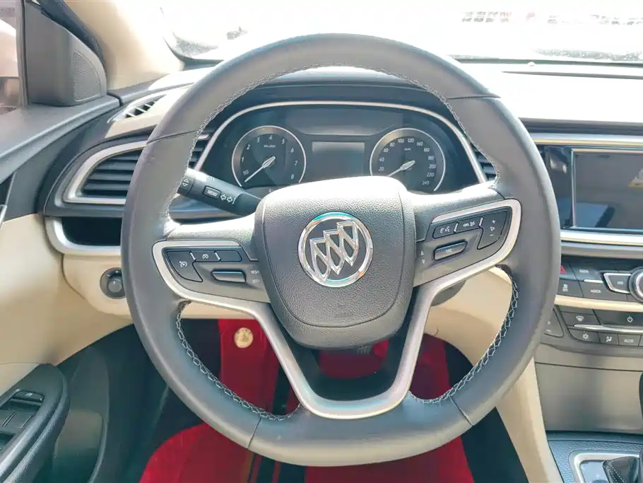 Buick Excelle 2019 — фото 15