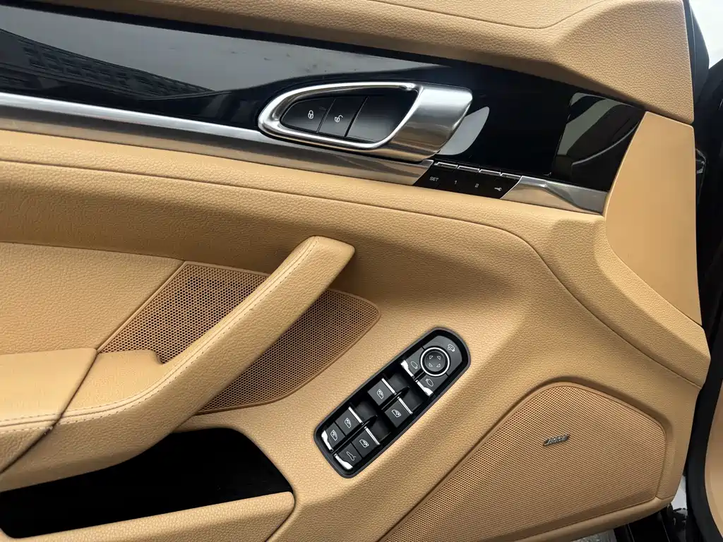 Porsche Panamera 2015 — фото 5