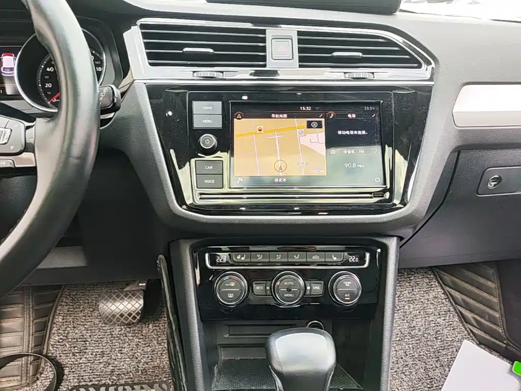 Volkswagen Tiguan L 2018 — фото 13