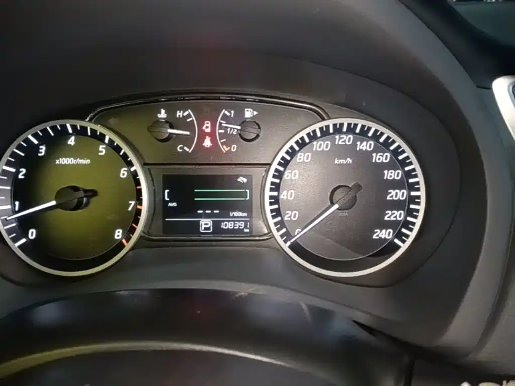 Nissan Sylphy 2018 — фото 12