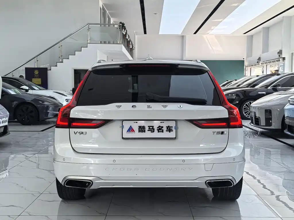 Volvo V90 2020 — фото 14