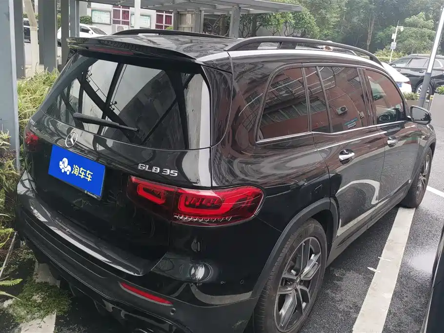 Mercedes-Benz GLB AMG 2023 — фото 3