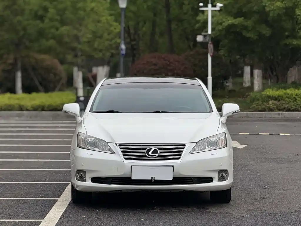 Lexus ES 2012