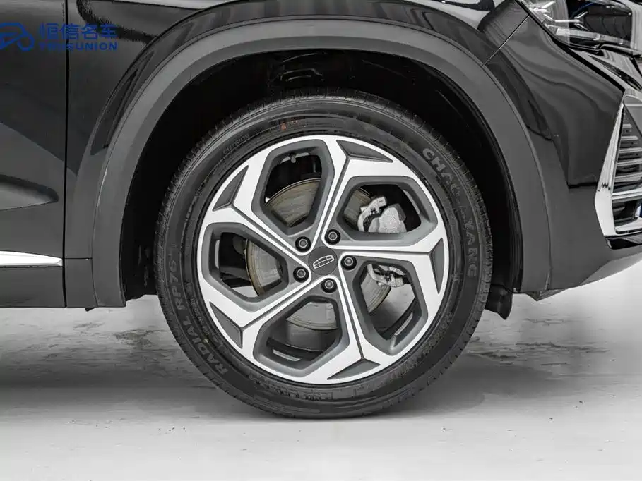 Geely Xingyue L 2022 — фото 11