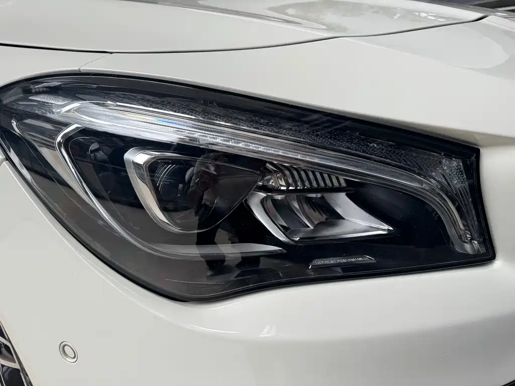 Mercedes-Benz CLA 2018 — фото 32