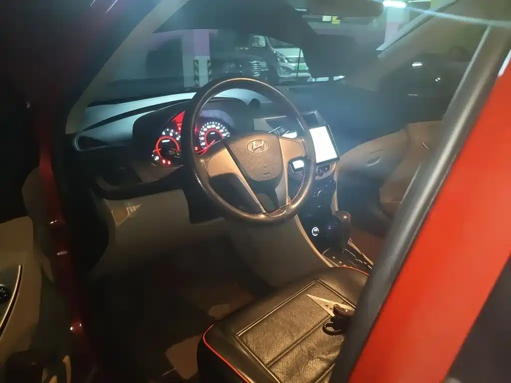 Hyundai Accent 2015 — фото 13