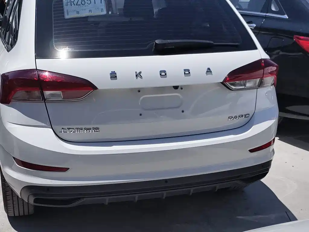 Skoda Rapid Spaceback 2021 — фото 4
