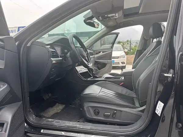 Volkswagen Passat 2023