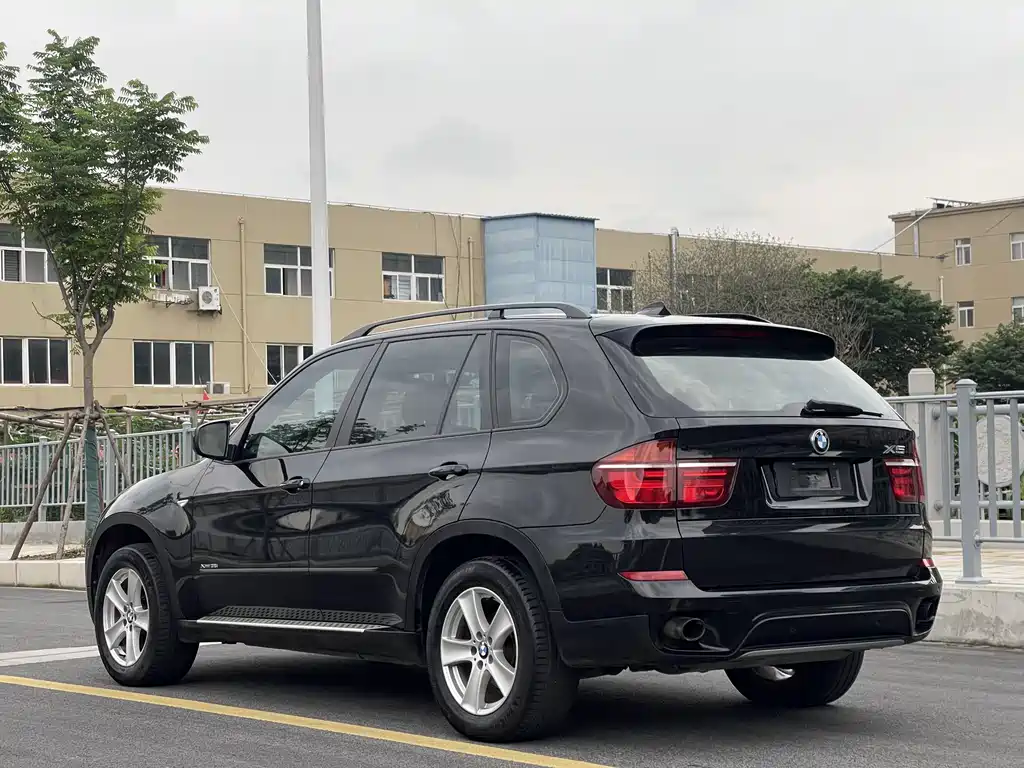BMW X5 2011
