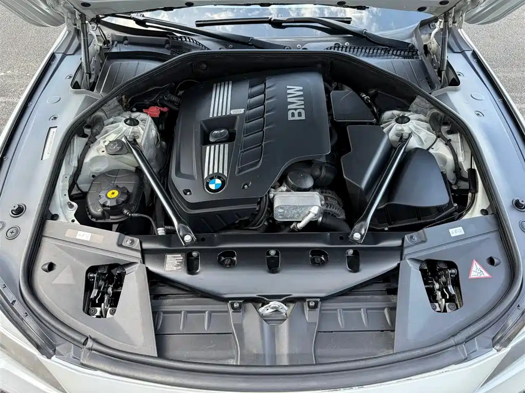 BMW 7 Series 2015 — фото 33