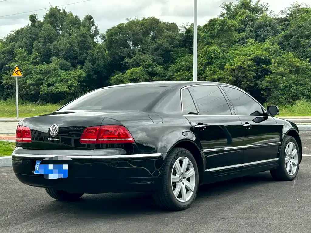 Volkswagen Phaeton 2011 — фото 9