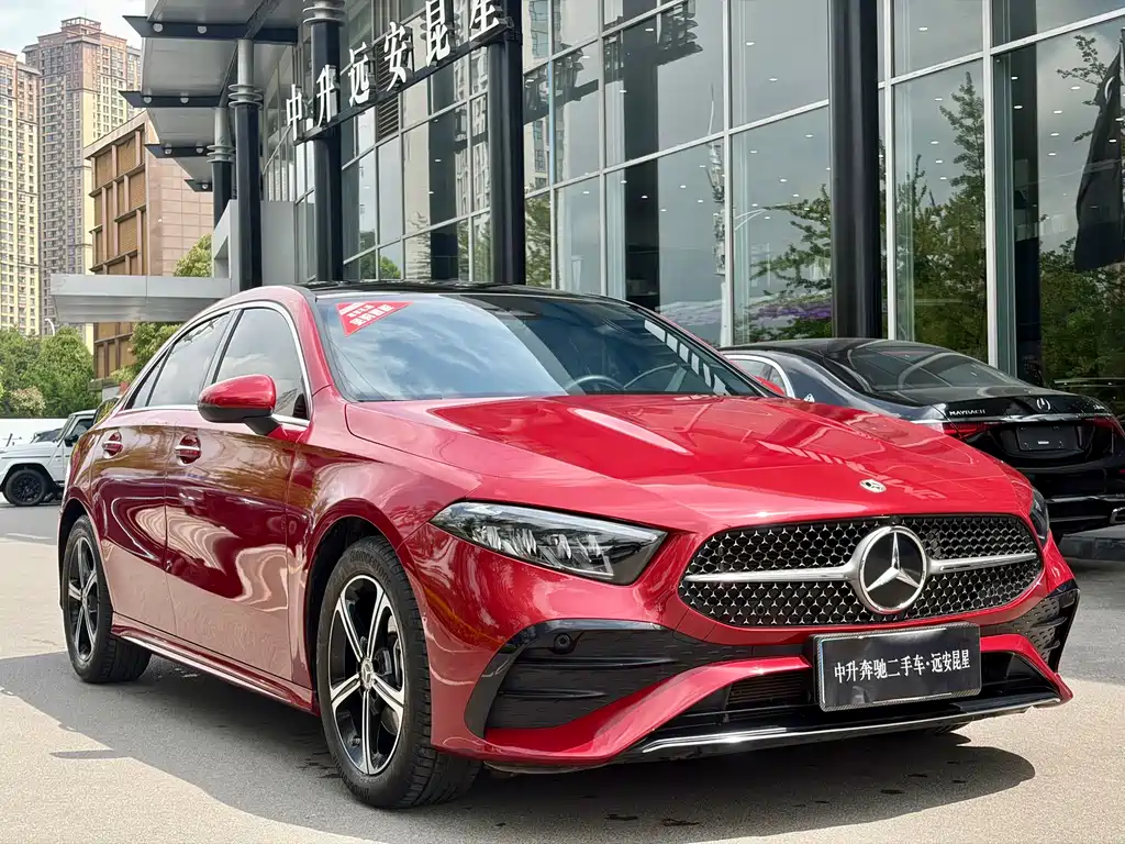 Mercedes-Benz A-Class 2023 — фото 4
