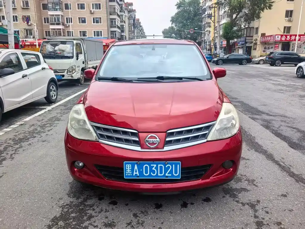 Nissan Tiida 2011