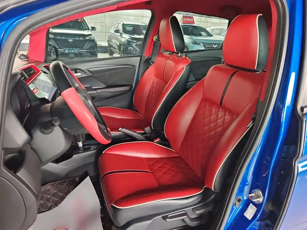 Honda Fit 2017 — фото 8