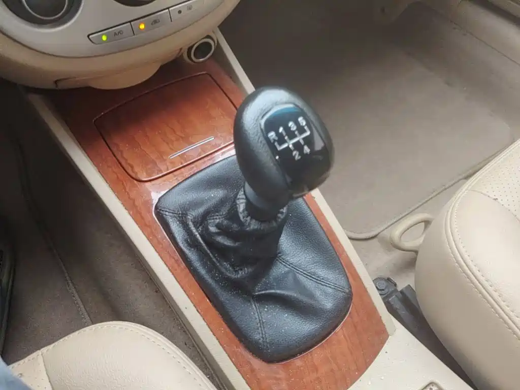 Buick Excelle 2014 — фото 14