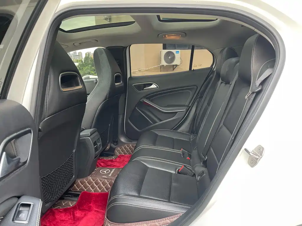 Mercedes-Benz GLA 2018 — фото 9