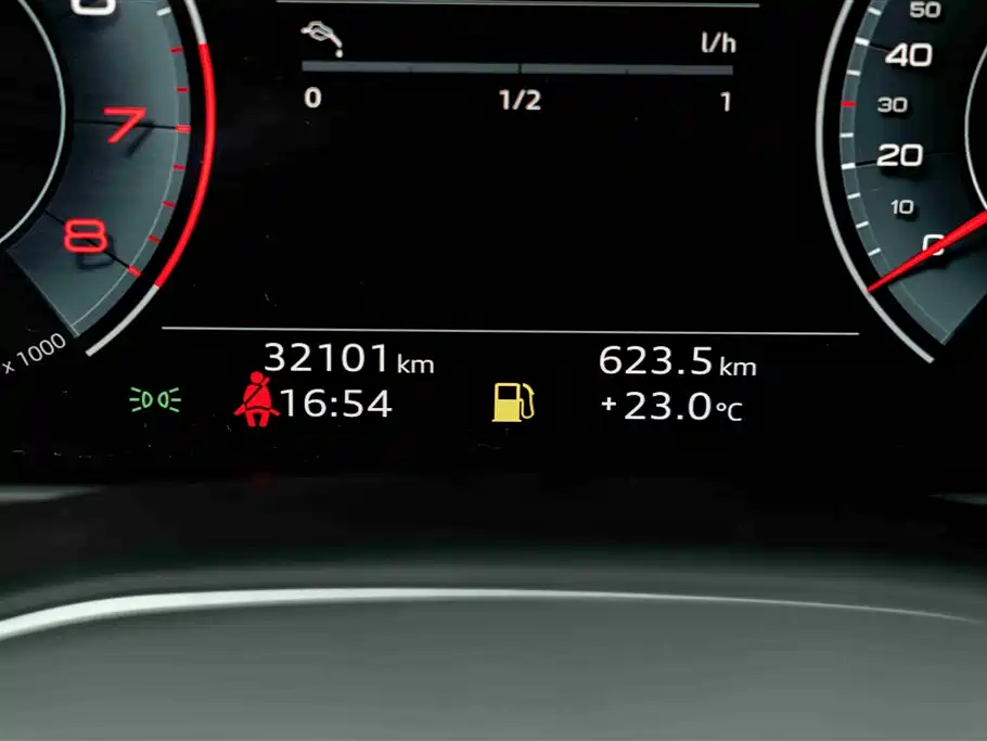 Audi Q8 2021 — фото 10