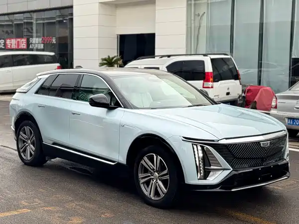 Cadillac Lyriq 2023