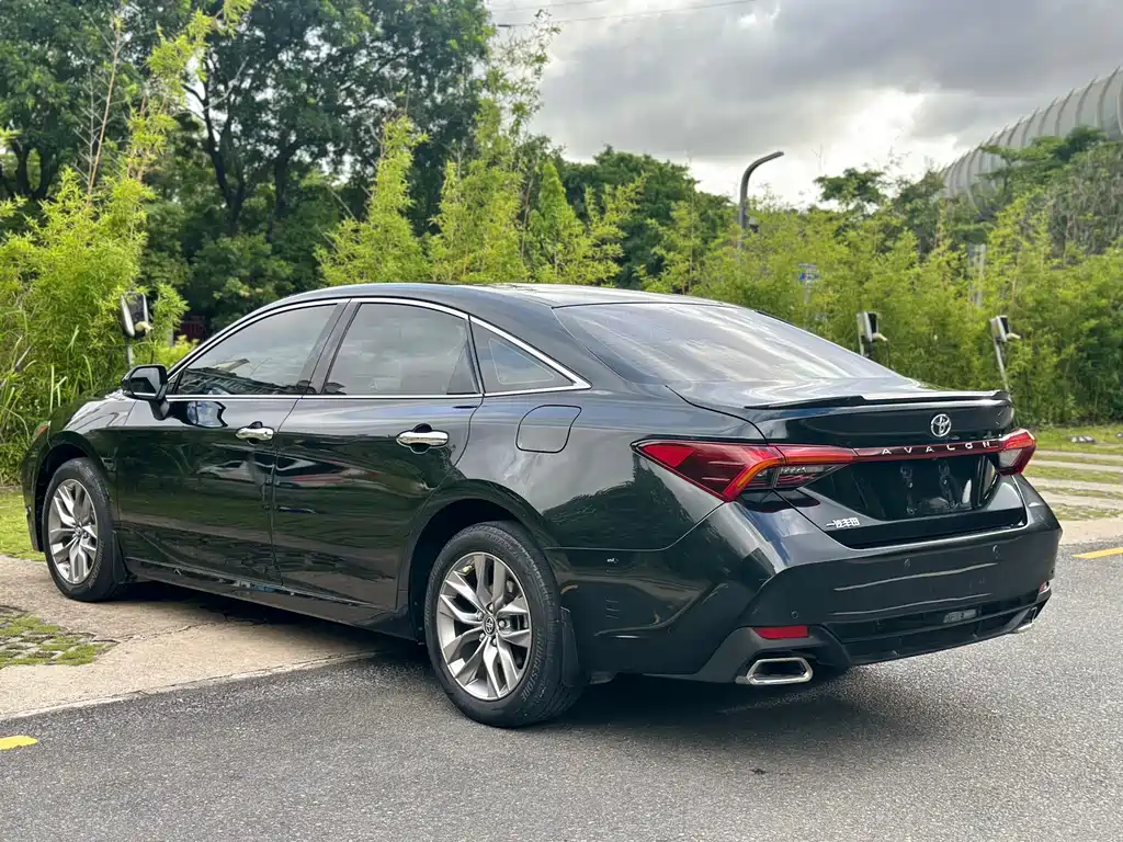 Toyota Avalon 2021 — фото 17
