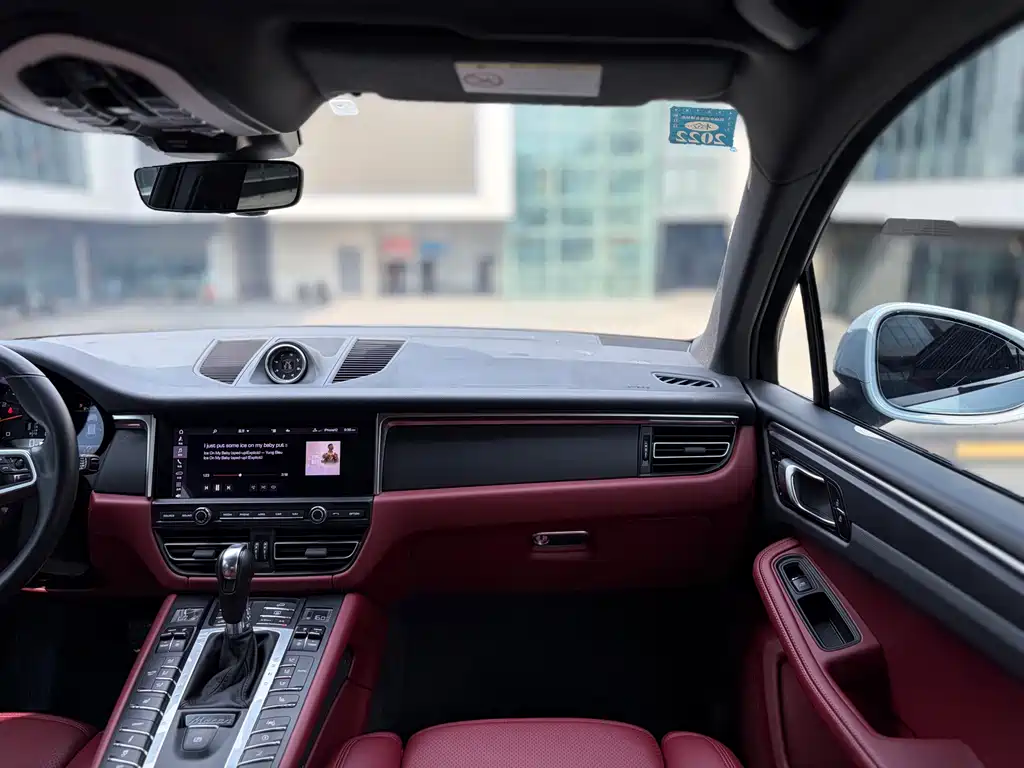Porsche Macan 2020 — фото 13