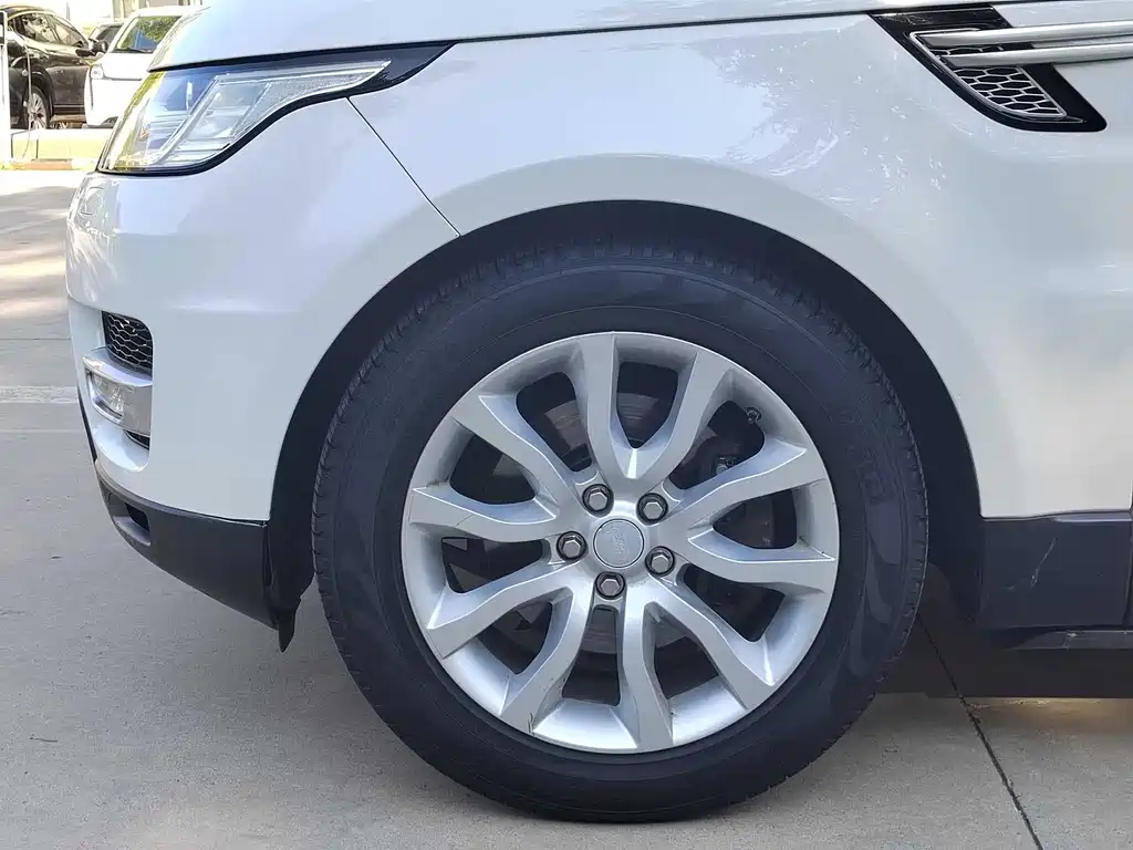 Land Rover Range Rover Sport 2015 — фото 12