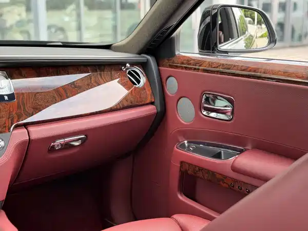 Rolls-Royce Ghost 2016