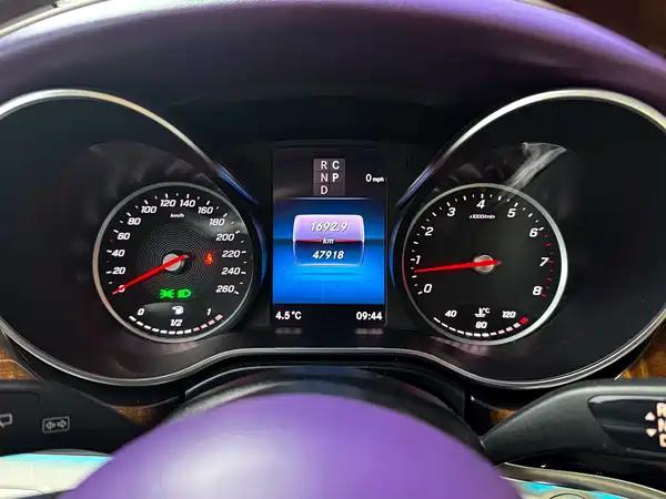 Mercedes-Benz V-Class 2021