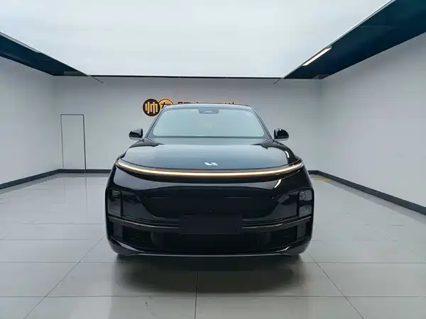 Li Auto L8 2024