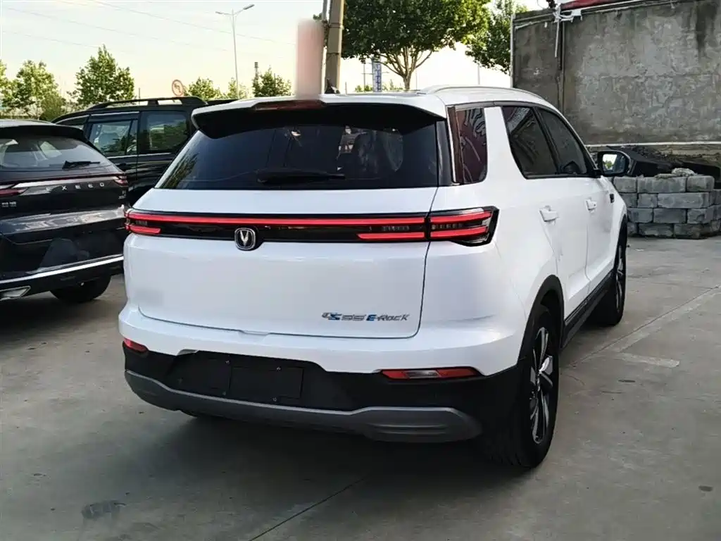 Changan CS55 EV 2020 — фото 7