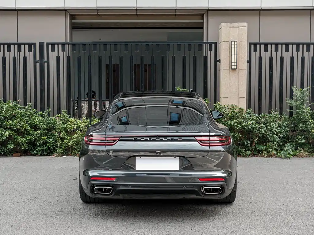 Porsche Panamera 2019 — фото 5