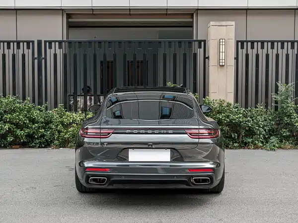 Porsche Panamera 2019