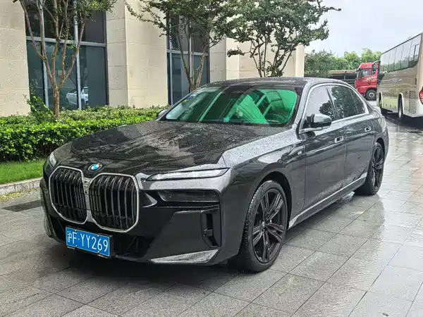 BMW 7 Series 2023