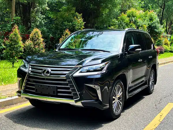 Lexus LX 2016