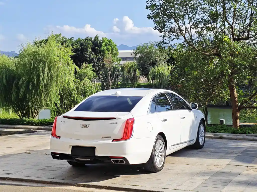 Cadillac XTS 2020 — фото 19