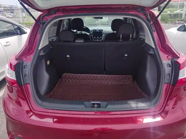 Nissan Tiida 2018