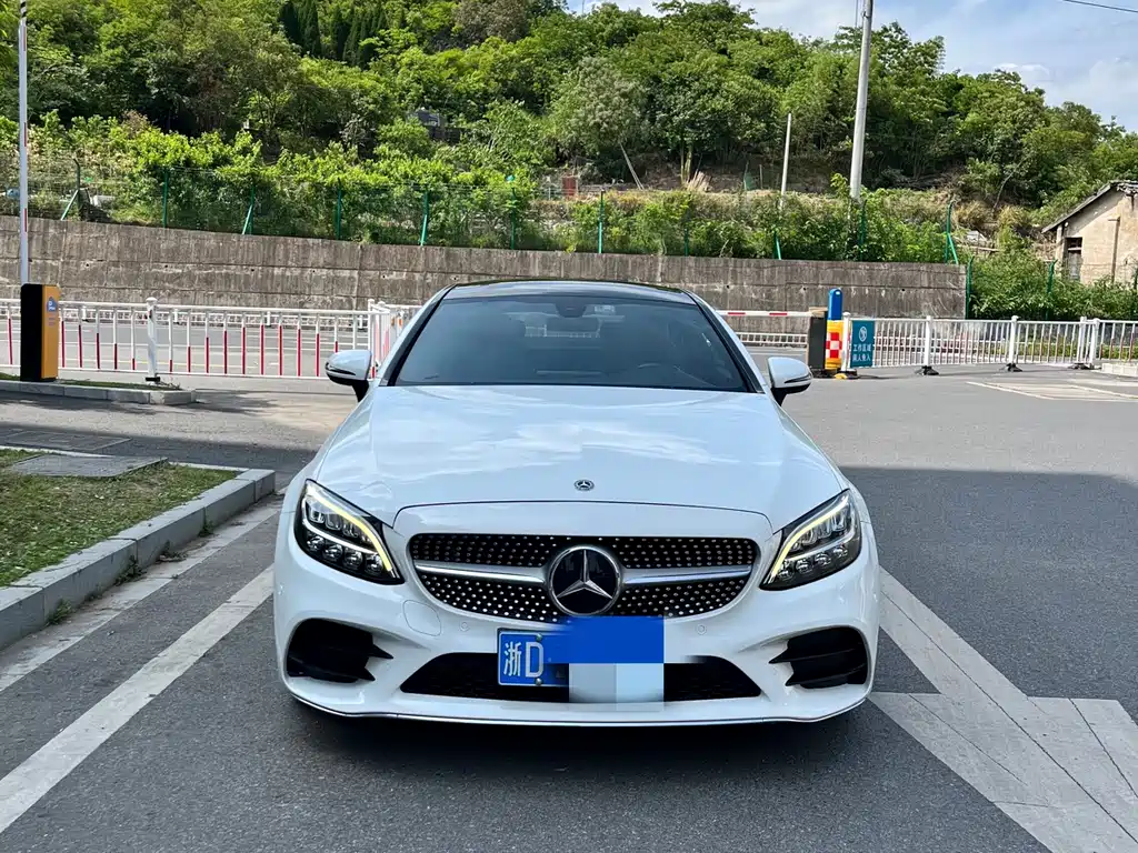 Mercedes-Benz C-Class 2019 — фото 2