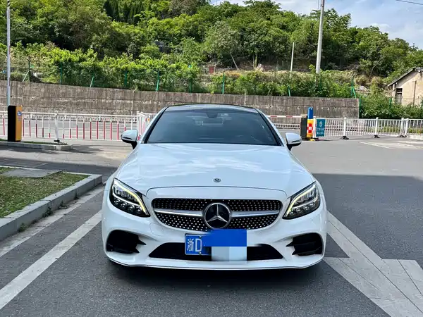 Mercedes-Benz C-Class 2019