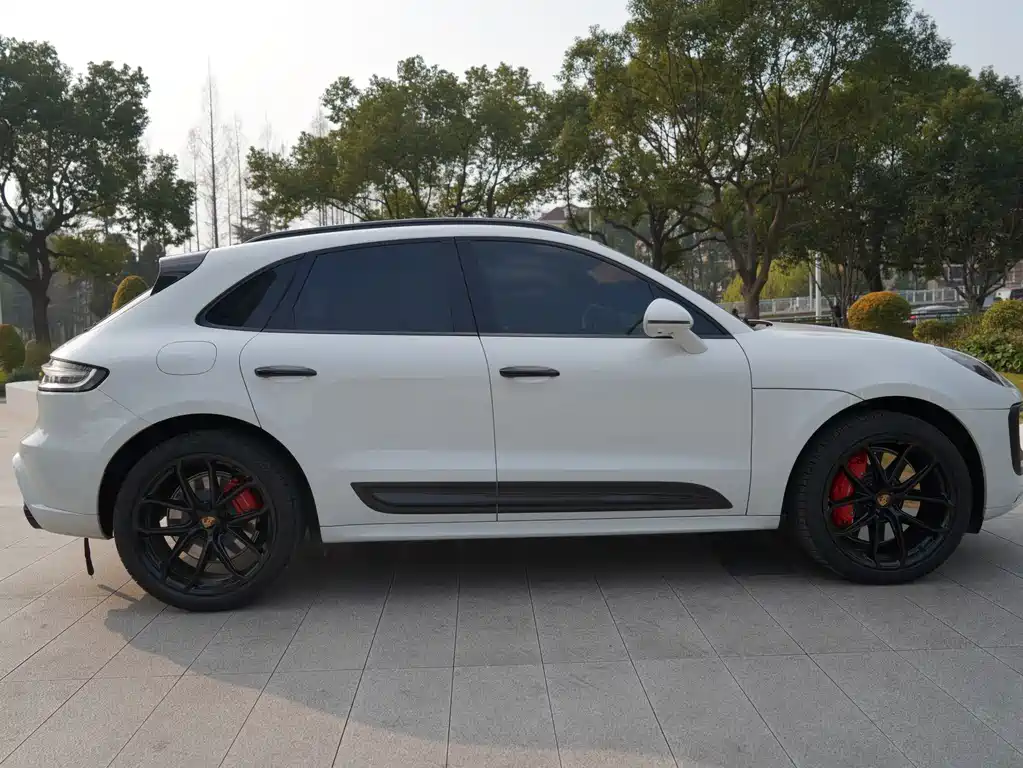 Porsche Macan 2023 — фото 12