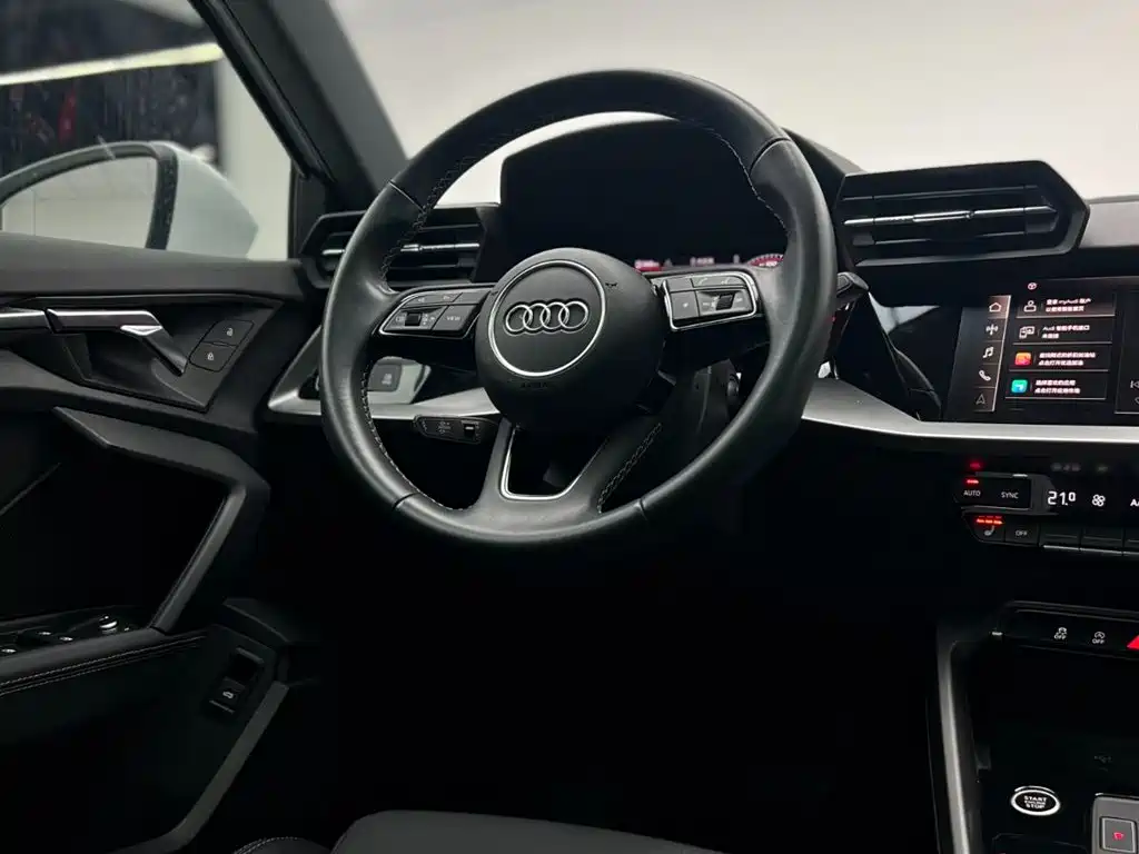 Audi A3 2022 — фото 15