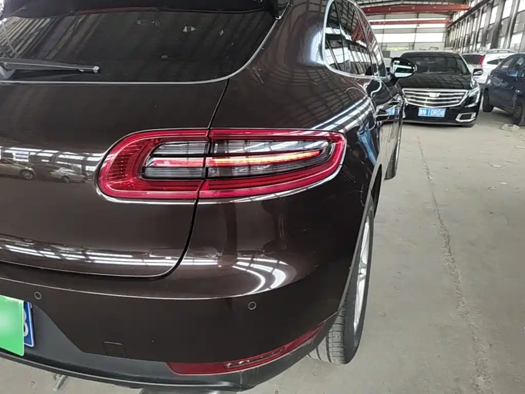 Porsche Macan 2018 — фото 8
