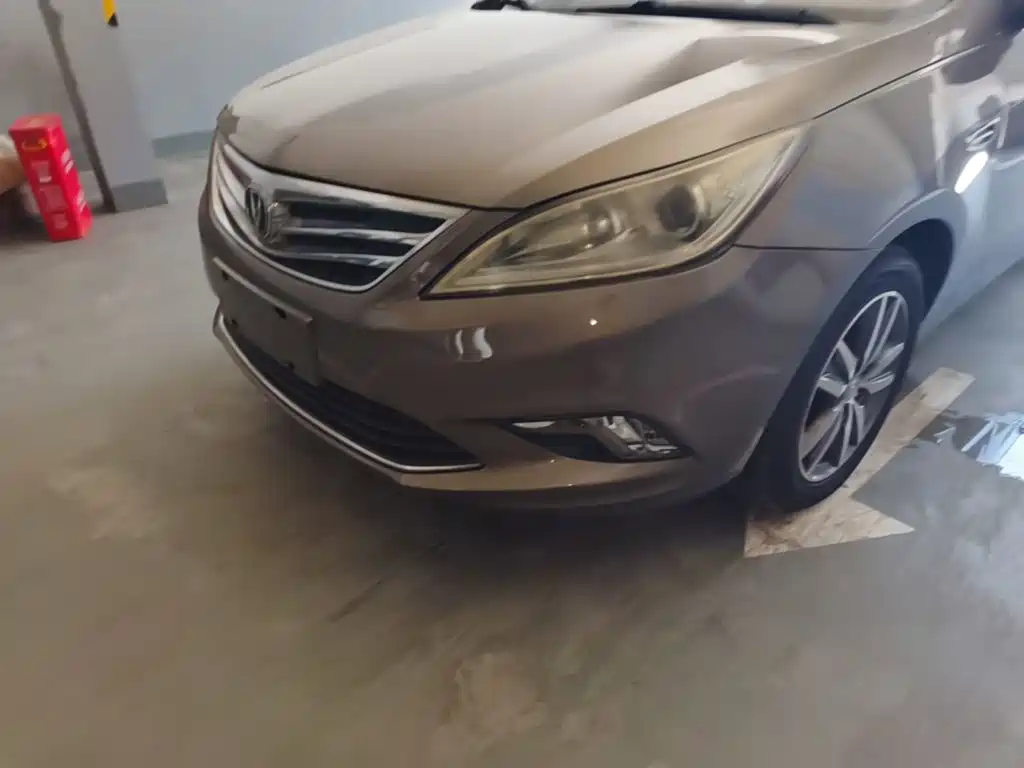 Changan Eado 2015 — фото 24
