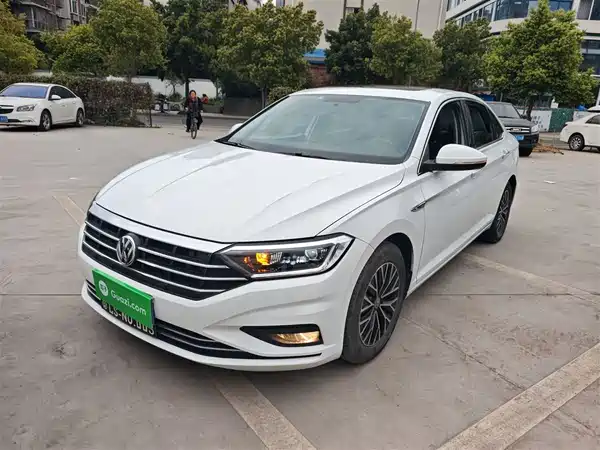 Volkswagen Sagitar 2019