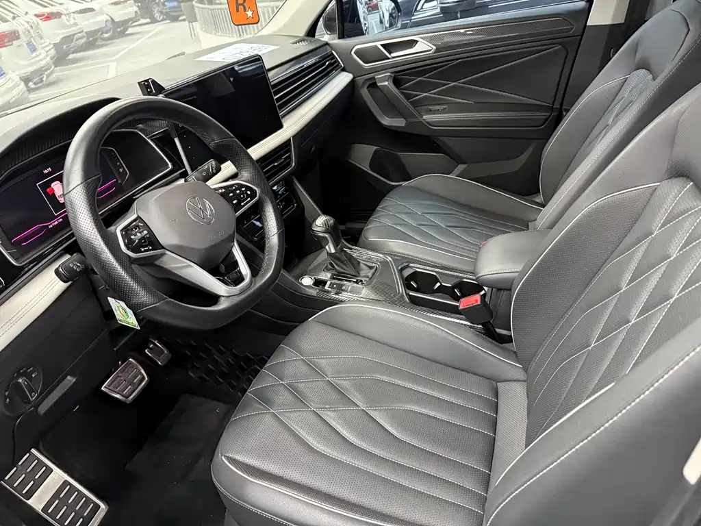 Volkswagen Tiguan L 2021 — фото 15