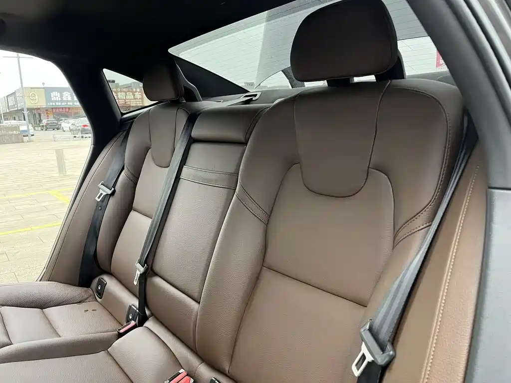 Volvo S90 2021 — фото 17