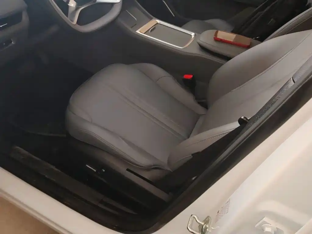 Geely Galaxy L7 2025 — фото 15