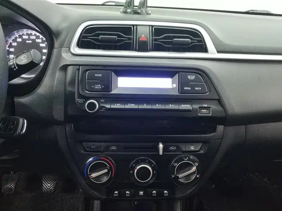 Hyundai Verna 2020 — фото 13